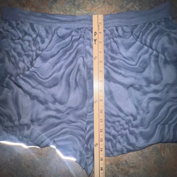 VRST Men's  Athletic Shorts, XL‎ Gray Patterned - Picture 4 of 9